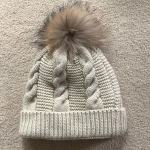 Wooly hat